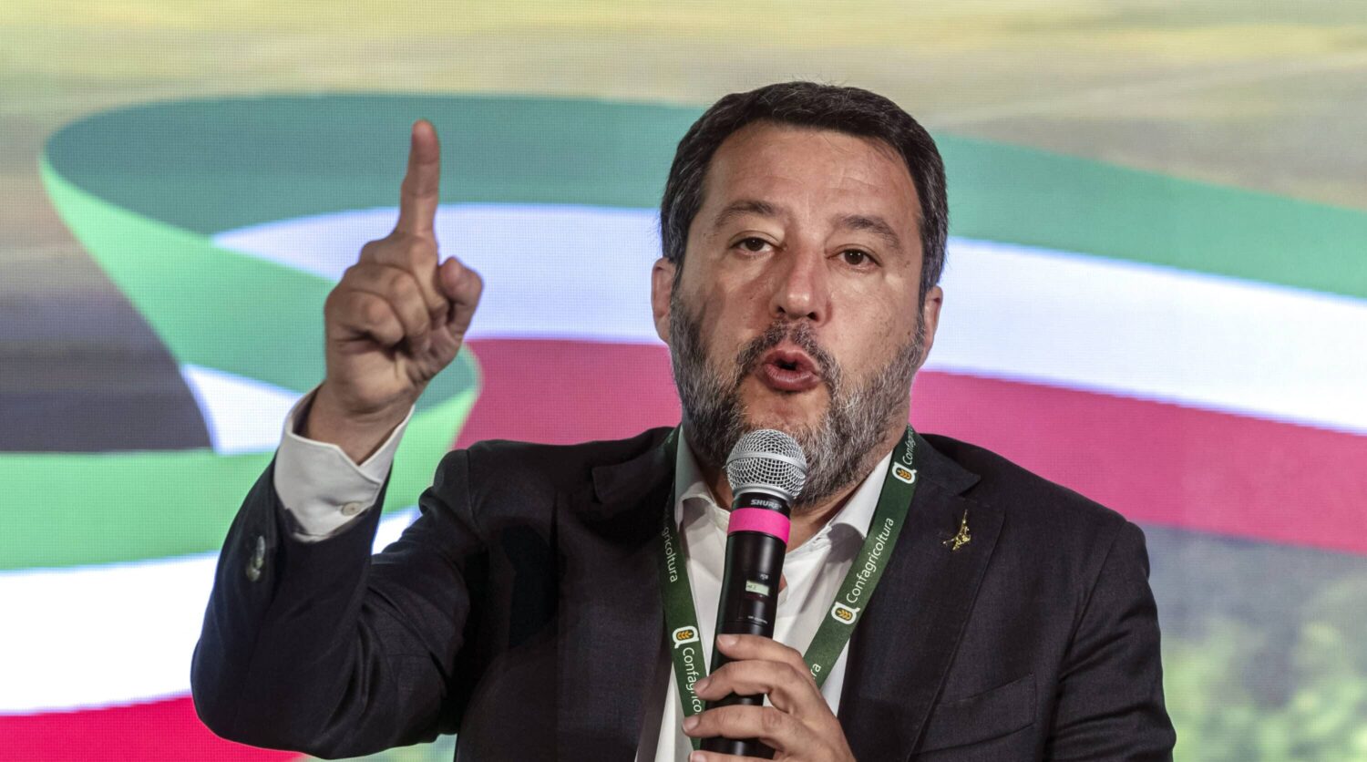 Gazebata pro Salvini. E riparte lo scontro coi pm