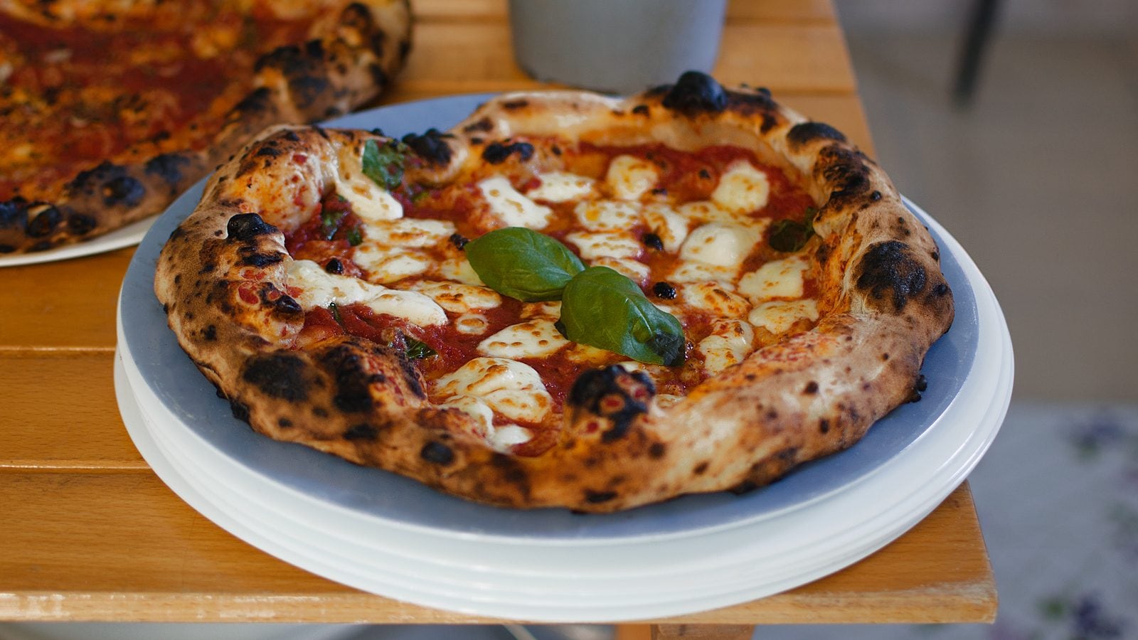 la ricetta per farla in casa con un impasto perfetto