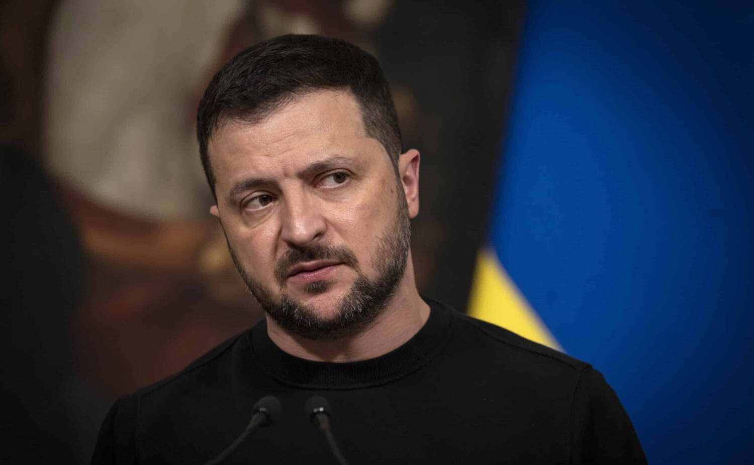 Zelensky presenta il piano di pace ma non convince Biden