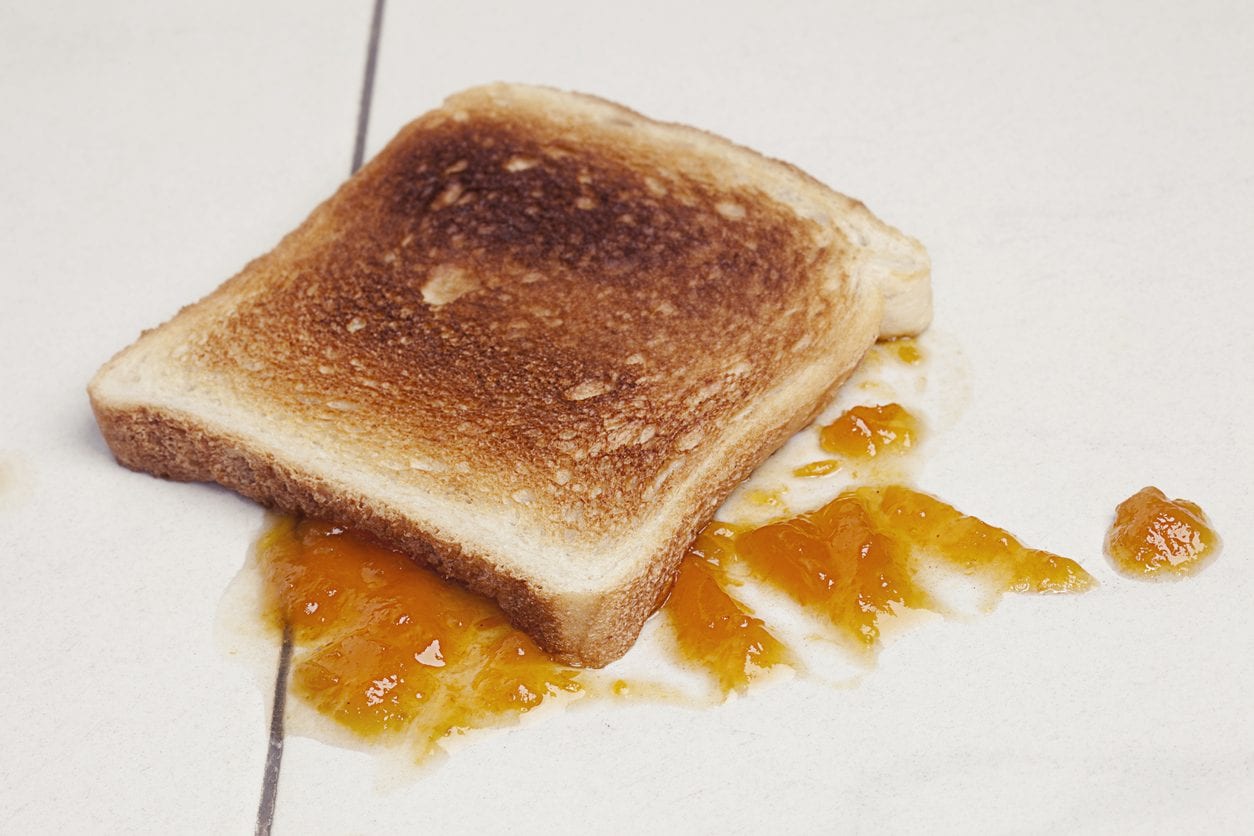 ecco perché il pane cade sempre dal lato della marmellata