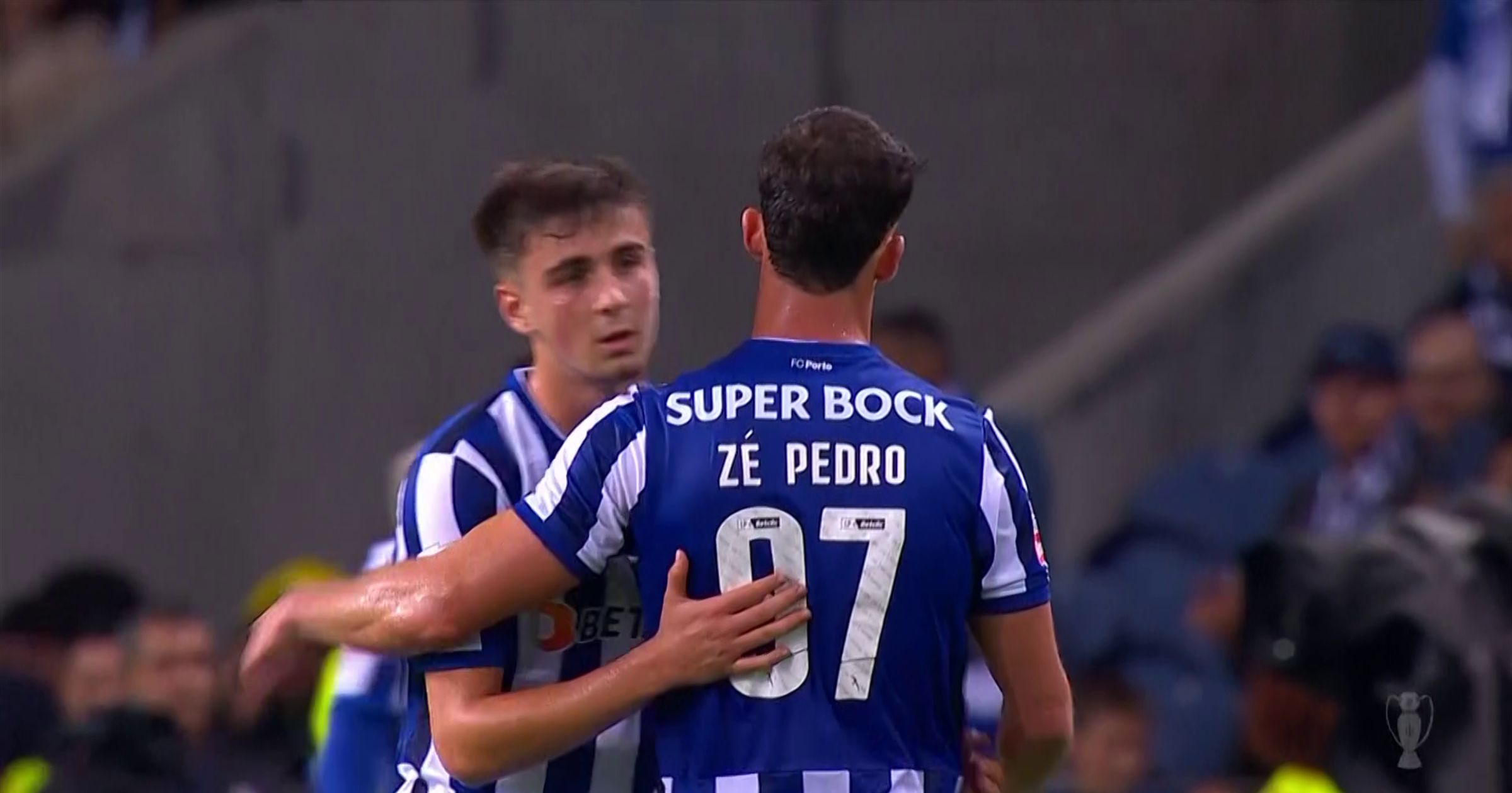 Il Porto riavvicina la vetta con Galeno e Pepe: 2-1 al Braga, gli highlights – Calcio video