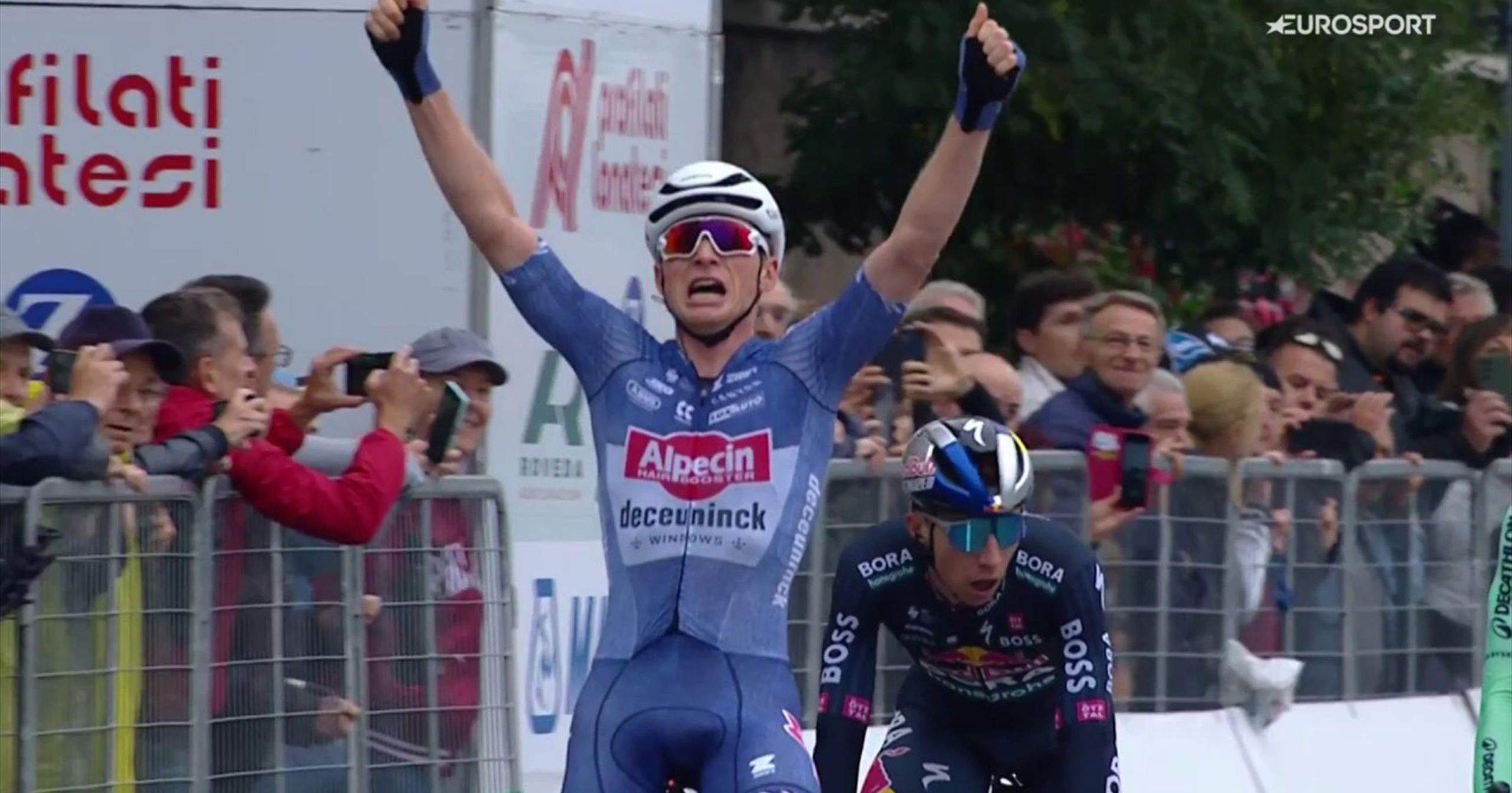 Prima vittoria in carriera per Van Tricht, Alessandro Pinarello al settimo posto: rivivi la volata a Legnano – Ciclismo su strada video