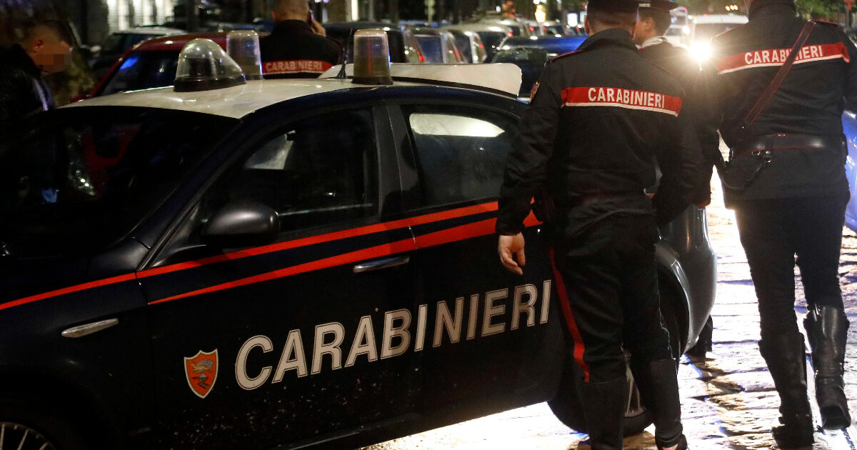 Catanzaro, discutono al bar e poi lo ammazza a coltellate: “Ucciso per un debito di 30 euro”