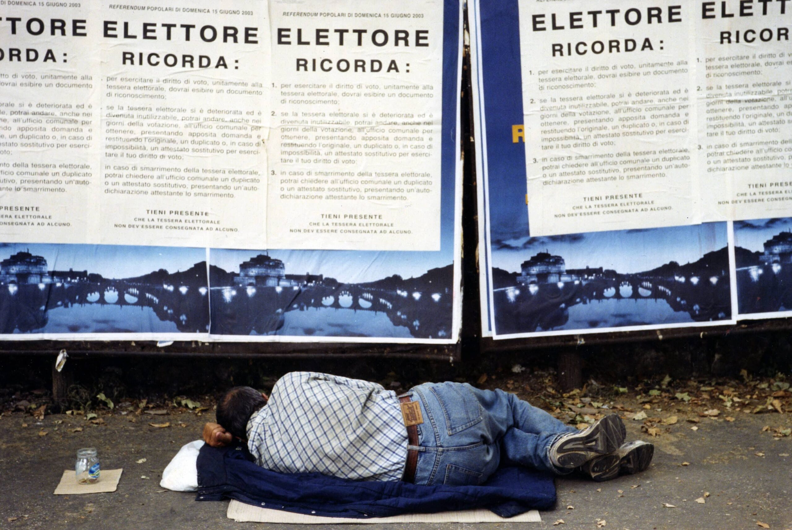 Gli utili delle aziende schizzano, ma i poveri aumentano