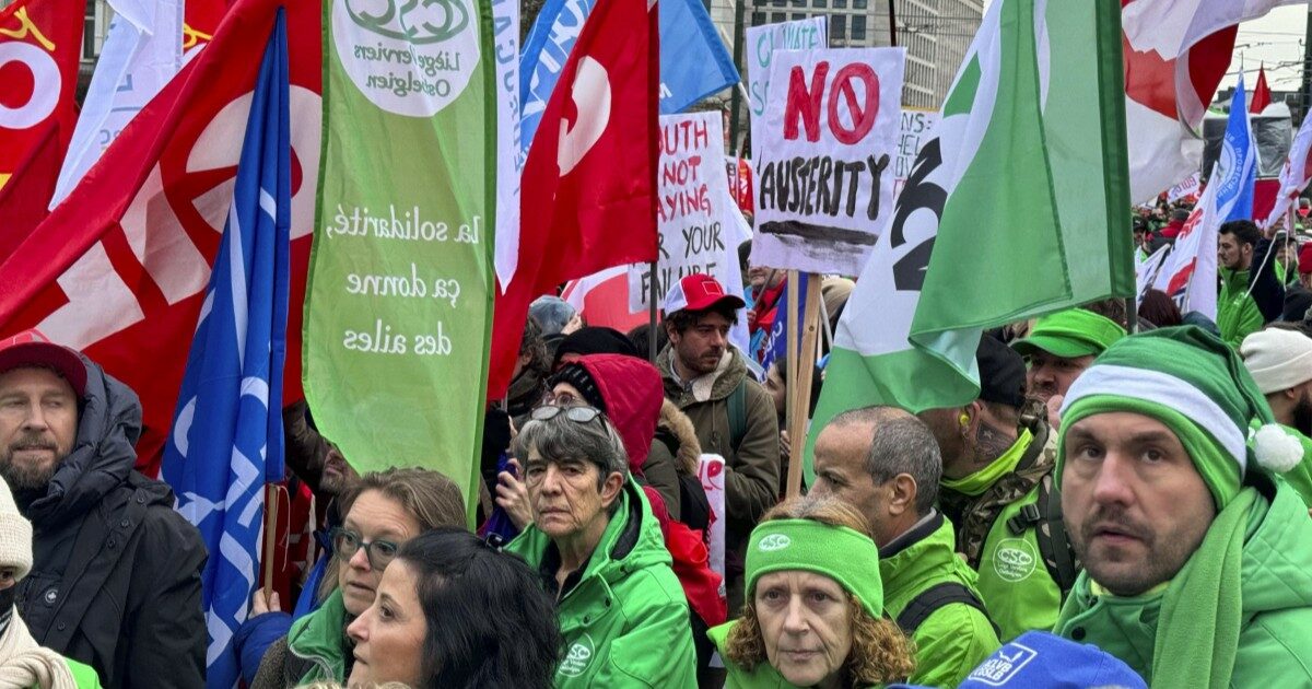 Artoni: “Nel nuovo Patto di stabilità resta un’ossessione insensata per il debito. I tagli del governo faranno ristagnare consumi e pil”