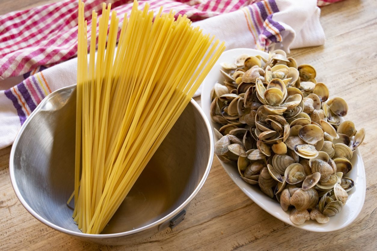 Pasta con le vongole: meglio spaghetti o linguine?